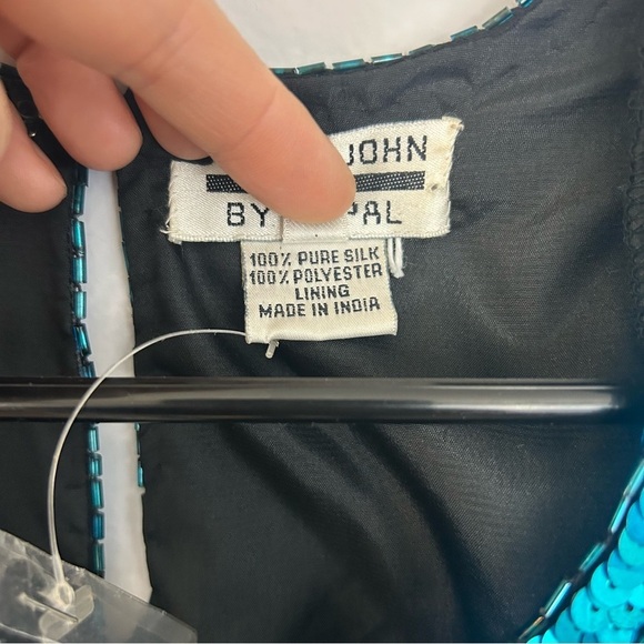 NWT Vintage Mark & John Gopal 100% Silk Sequin Blue/Green Short Sleeve Top Small - Picture 10 of 10